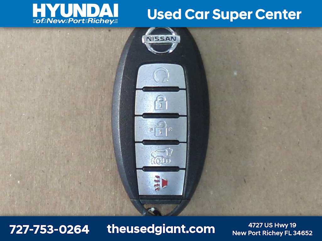 Used 2019 Nissan Rogue SV w/ Premium Package FWD image 32