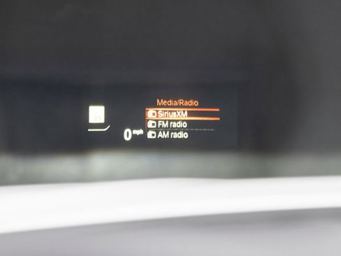 Used 2025 BMW Z4 M40i w/ Edition image 16