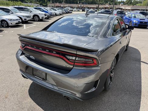 Used 2019 Dodge Charger GT RWD image 7