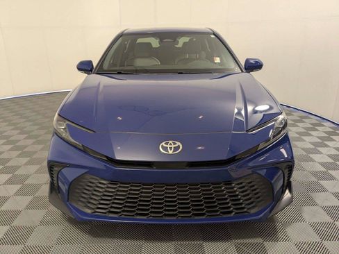 Certified 2025 Toyota Camry SE w/ Convenience Package FWD image 3