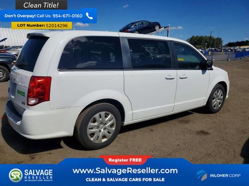 Used 2018 Dodge Grand Caravan SE FWD image 4