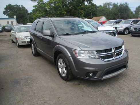 Used 2012 Dodge Journey SXT image 1