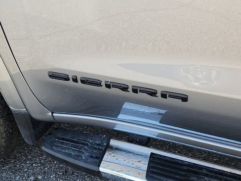 New 2026 GMC Sierra 1500 SLT w/ SLT Premium Plus Package image 19