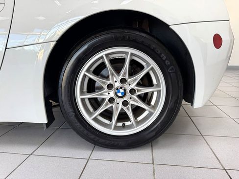 Used 2003 BMW Z4 2.5i image 48