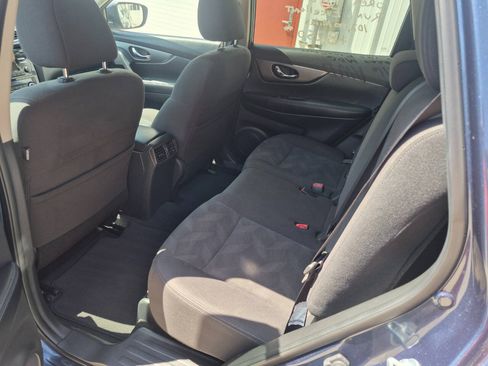 Used 2016 Nissan Rogue SV AWD/4WD image 12