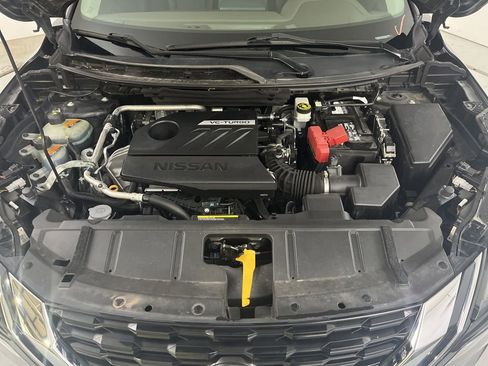 Used 2022 Nissan Rogue SV FWD image 9