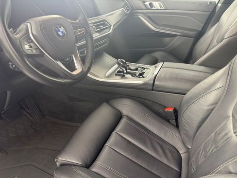 Used 2022 BMW X5 xDrive40i AWD/4WD image 11