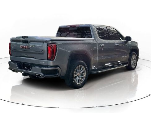 Used 2025 GMC Sierra 1500 Denali w/ Technology Package AWD/4WD image 3
