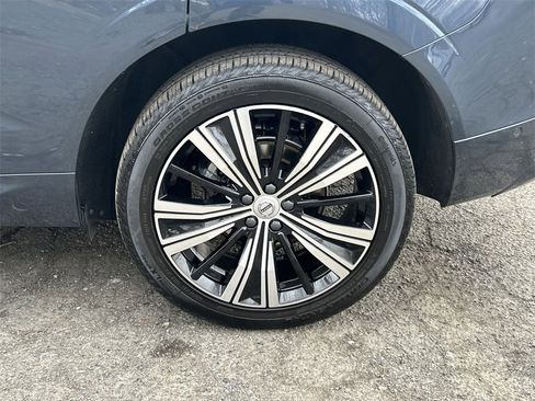 Used 2023 Volvo XC60 B5 Plus w/ Climate Package image 11