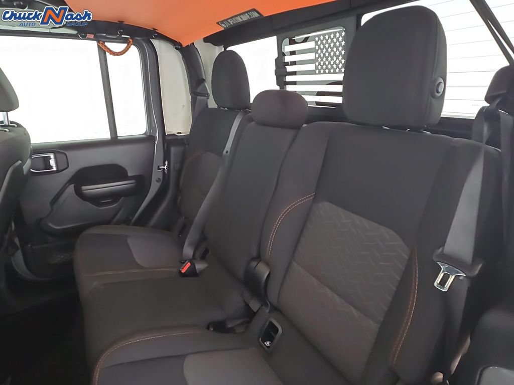 Used 2021 Jeep Gladiator Mojave w/ Cold Weather Group AWD/4WD image 29