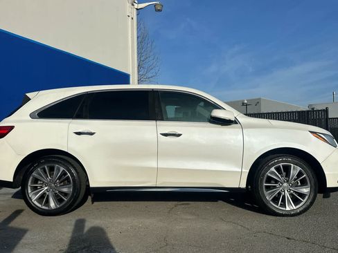 Used 2018 Acura MDX w/Technology Pkg image 2