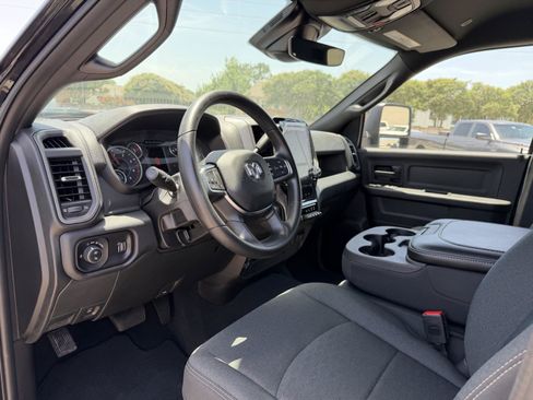 Used 2025 RAM 2500 Tradesman AWD/4WD image 15