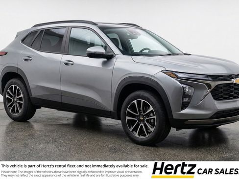 Used 2025 Chevrolet TrailBlazer LT image 1