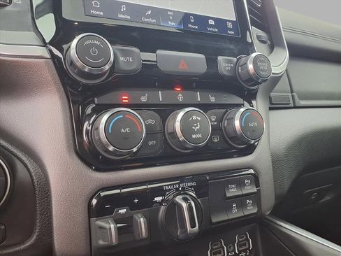 Used 2022 RAM 1500 Big Horn image 8