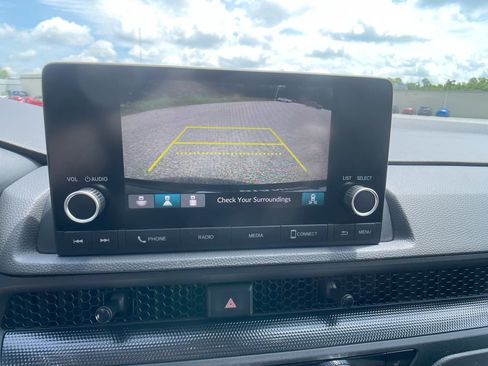 Used 2024 Honda CR-V EX image 18