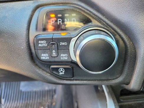Used 2023 RAM 1500 Big Horn AWD/4WD image 6