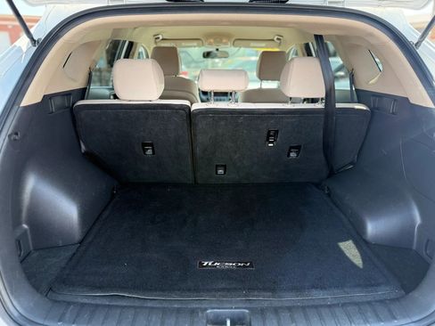 Used 2018 Hyundai Tucson SE image 35