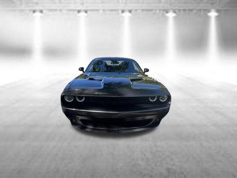 Used 2020 Dodge Challenger SXT w/ Blacktop Package RWD image 2