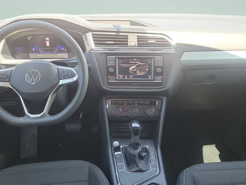 Used 2022 Volkswagen Tiguan S FWD image 11