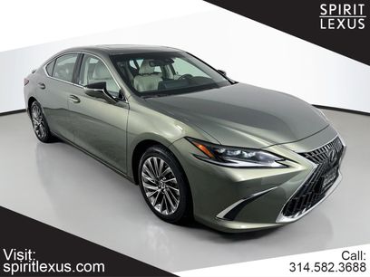 Used 2025 Lexus ES 300h Ultra Luxury w/ Accessory Package (Z2)