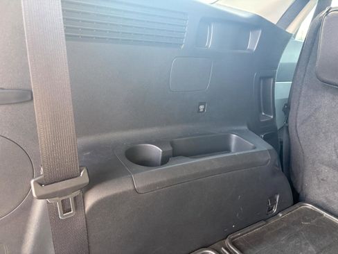 Used 2025 Kia Sorento S w/ Panoramic Sunroof Package FWD image 8