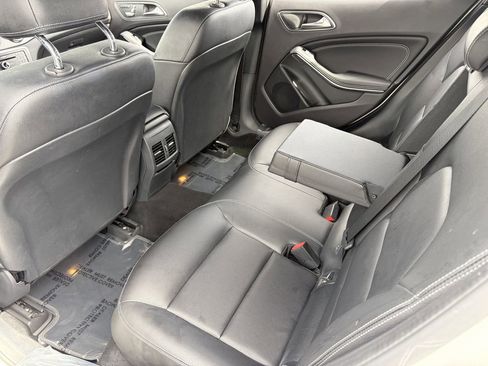 Used 2020 Mercedes-Benz GLA 250 image 16