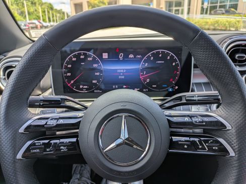 Used 2024 Mercedes-Benz CLE 300 4MATIC Cabriolet image 26