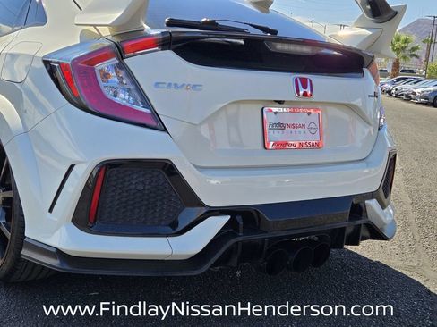 Used 2018 Honda Civic Type R image 5