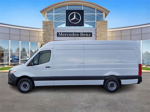 New 2025 Mercedes-Benz Sprinter 2500 image 2