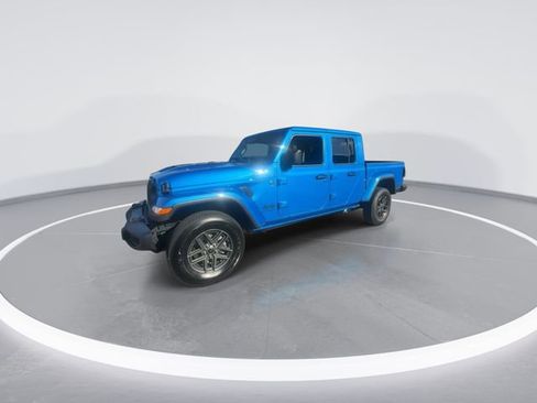 New 2025 Jeep Gladiator Sport AWD/4WD image 4
