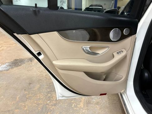 Used 2018 Mercedes-Benz C 300 4MATIC Sedan image 24