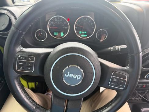 Used 2017 Jeep Wrangler Unlimited Sport w/ Quick Order Package 24S AWD/4WD image 9