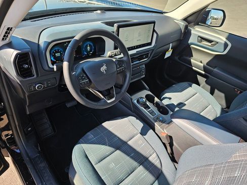 New 2025 Ford Bronco Sport Heritage w/ Convenience Package image 2