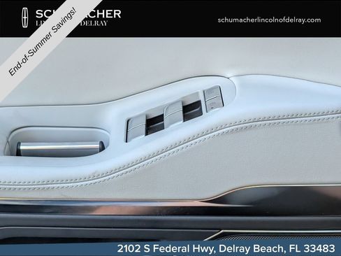 New 2026 Lincoln Navigator Premiere AWD/4WD image 22