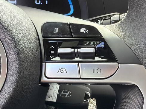 New 2026 Hyundai Elantra SE image 25