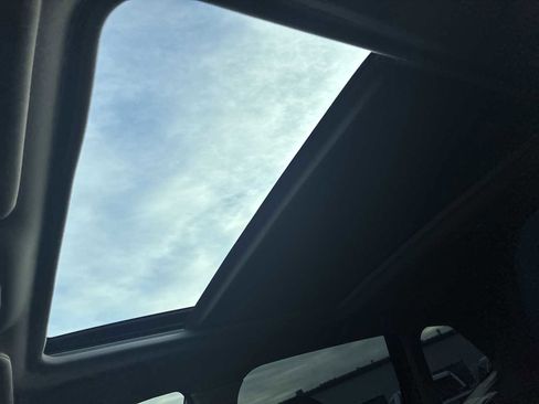 Used 2021 Subaru Forester Premium image 16