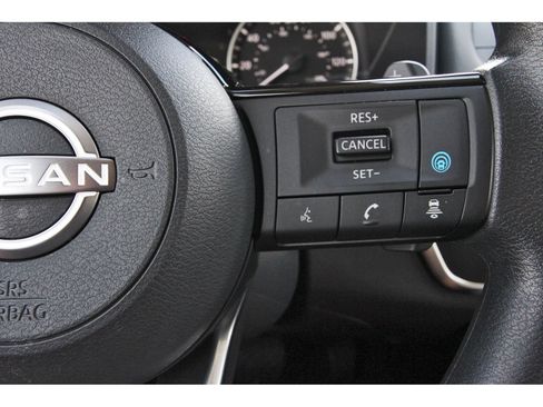 Used 2023 Nissan Rogue SV FWD image 19