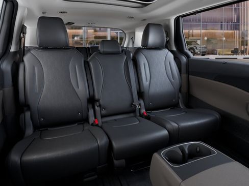 New 2027 Kia Carnival SX FWD image 16