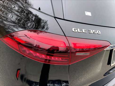Used 2024 Mercedes-Benz GLE 350 4MATIC image 28