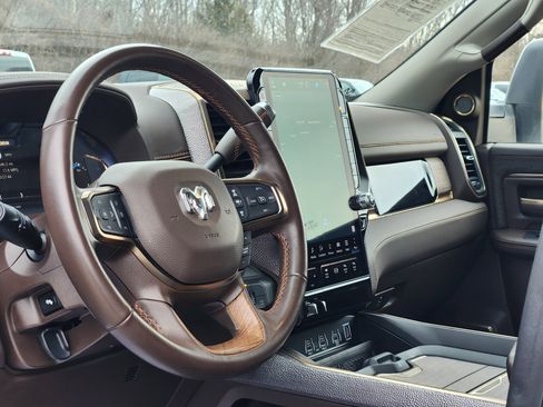 Used 2025 RAM 3500 Longhorn image 25