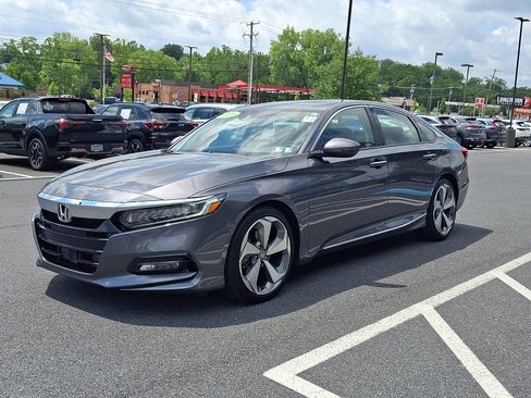 Used 2019 Honda Accord Touring image 3