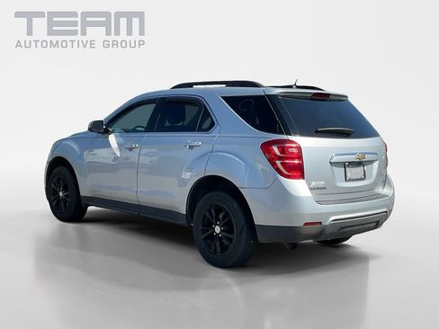 Used 2017 Chevrolet Equinox LT w/ Convenience Package FWD image 5