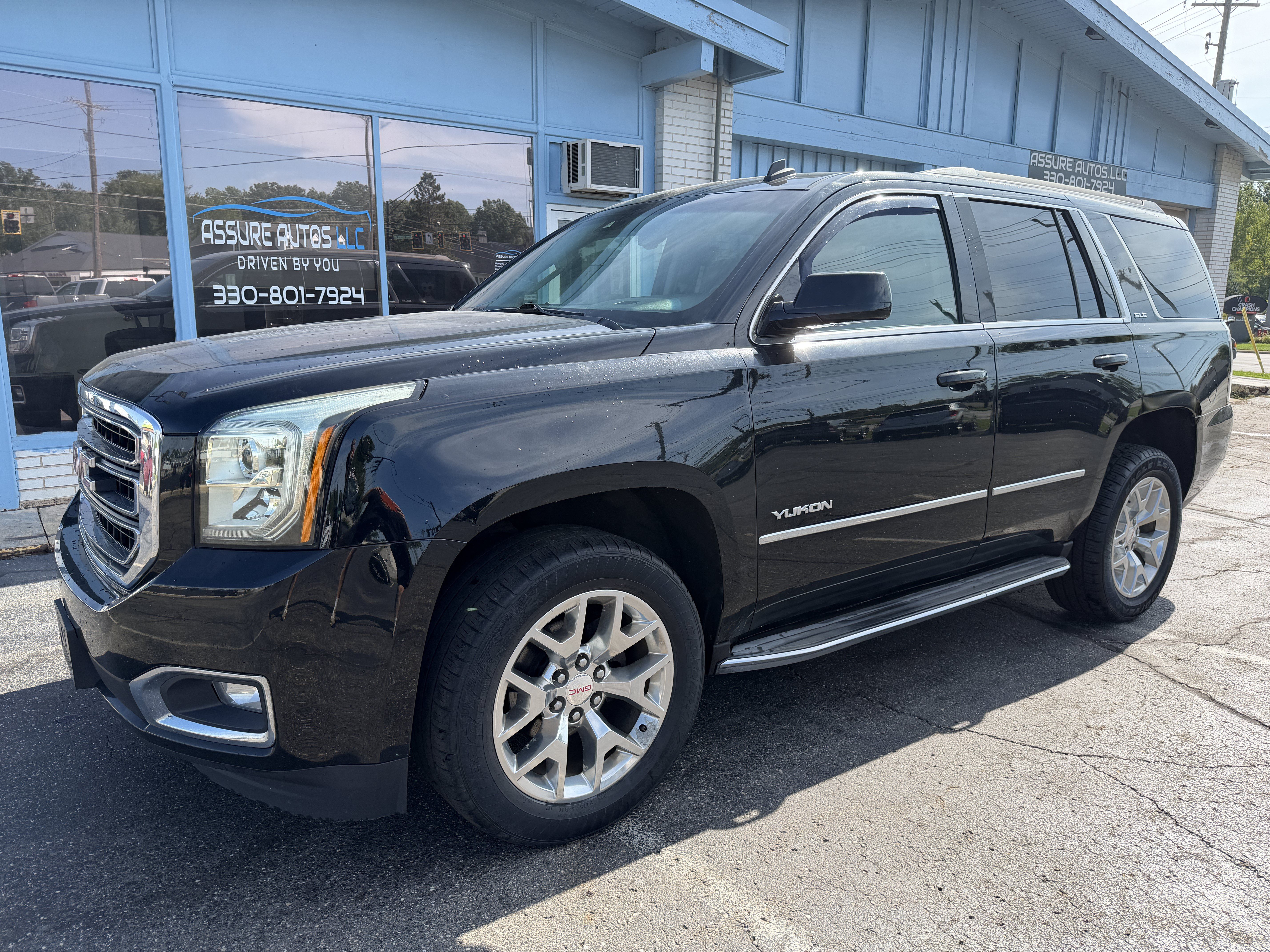 Used 2015 GMC Yukon SLE w/ Convenience Package AWD/4WD image 1