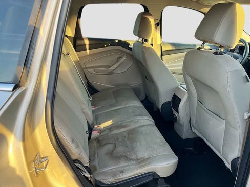 Used 2017 Ford Escape SE image 24