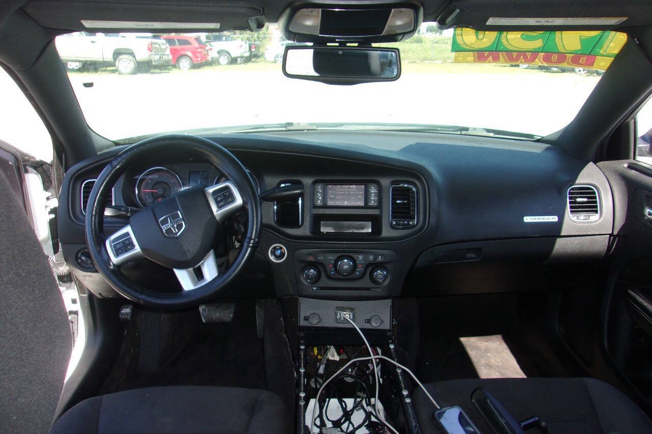Used 2011 Dodge Charger Police w/ Street Appearance Group RWD image 4