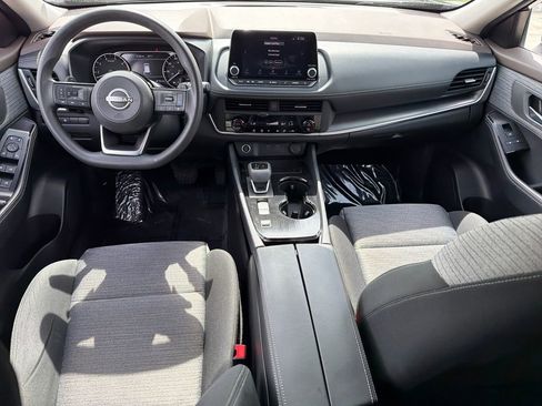 Used 2023 Nissan Rogue SV FWD image 15
