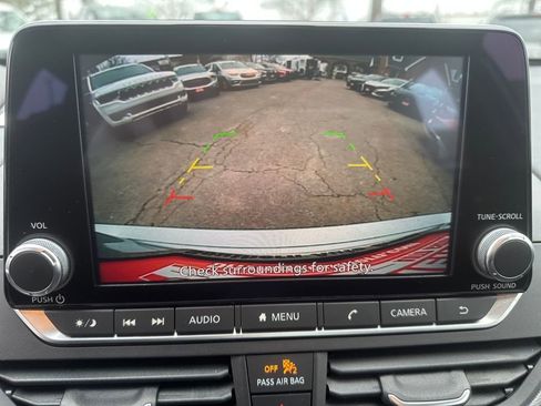 Used 2024 Nissan Altima 2.5 SR image 15