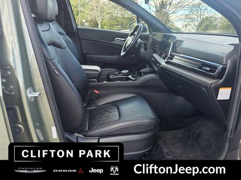 Used 2023 Kia Sportage X-Line AWD/4WD image 14