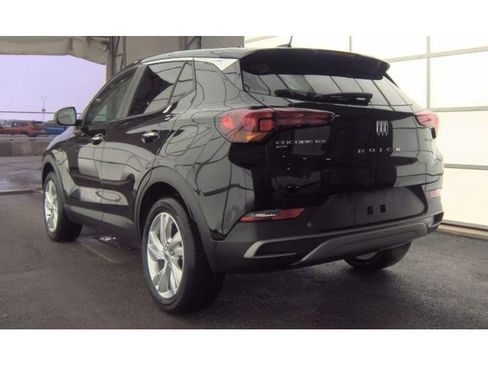 Used 2024 Buick Encore GX Preferred AWD/4WD image 4