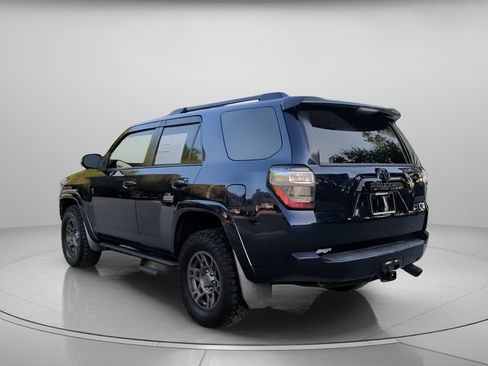 Used 2020 Toyota 4Runner Venture w/ Moonroof Package AWD/4WD image 22